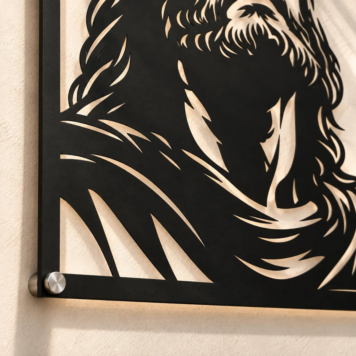 Detalle del corte láser de la Sagrada Mirada