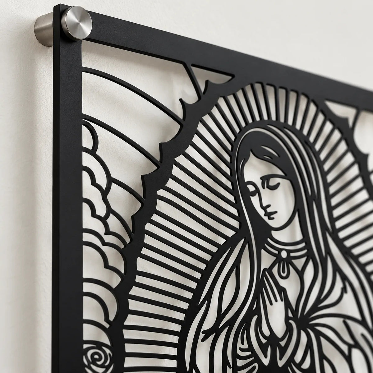 Detalle del acabado en acero cortado a precisión
