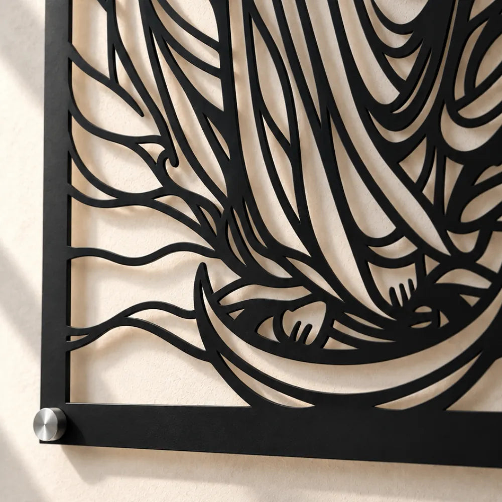 Detalle del corte láser de la Virgen María